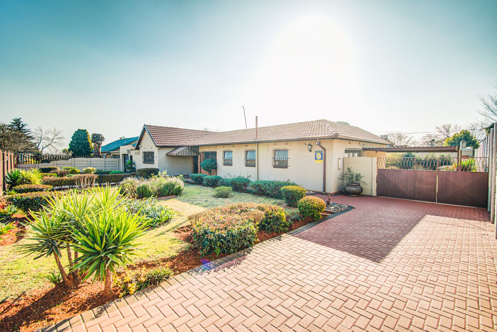 Property for sale in Rondebult RE/MAX™ of Southern Africa