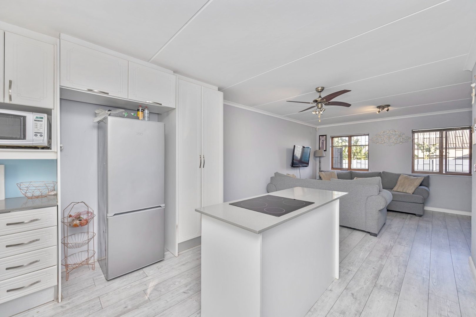 3 Bedroom House For Sale in Langeberg Ridge RE/MAX™ of Southern Africa