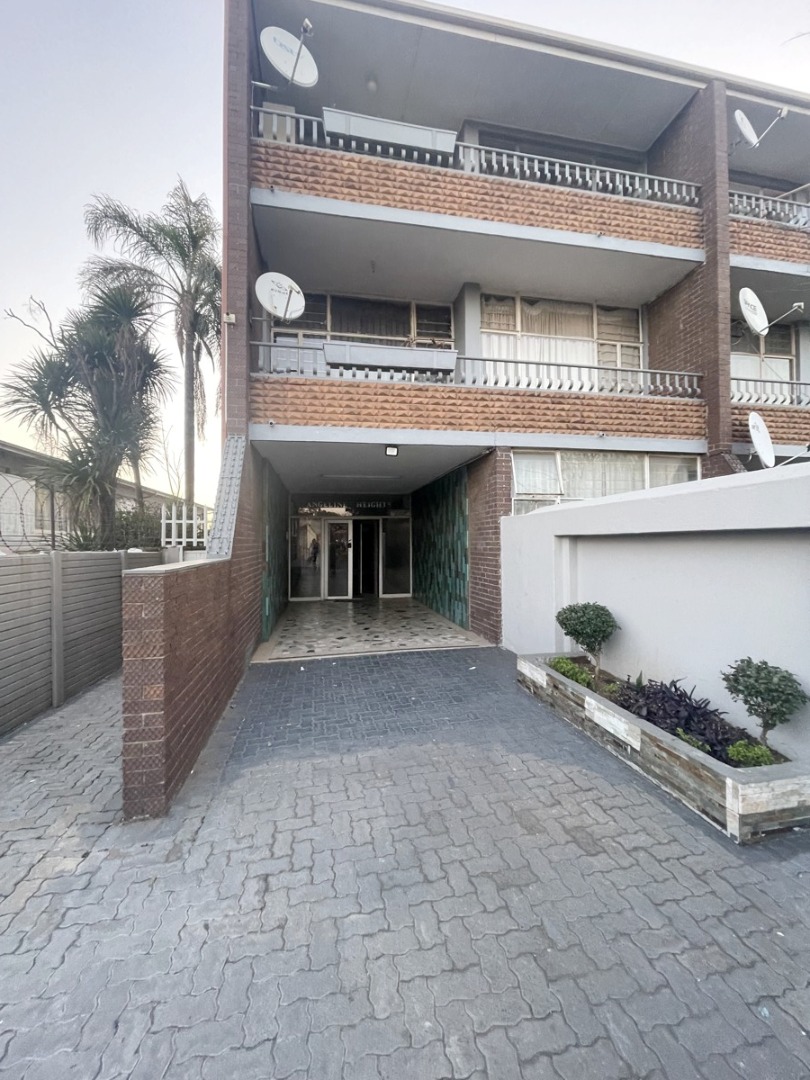 1 Bedroom Apartment / Flat For Sale in Savoy Estate RE/MAX™ of