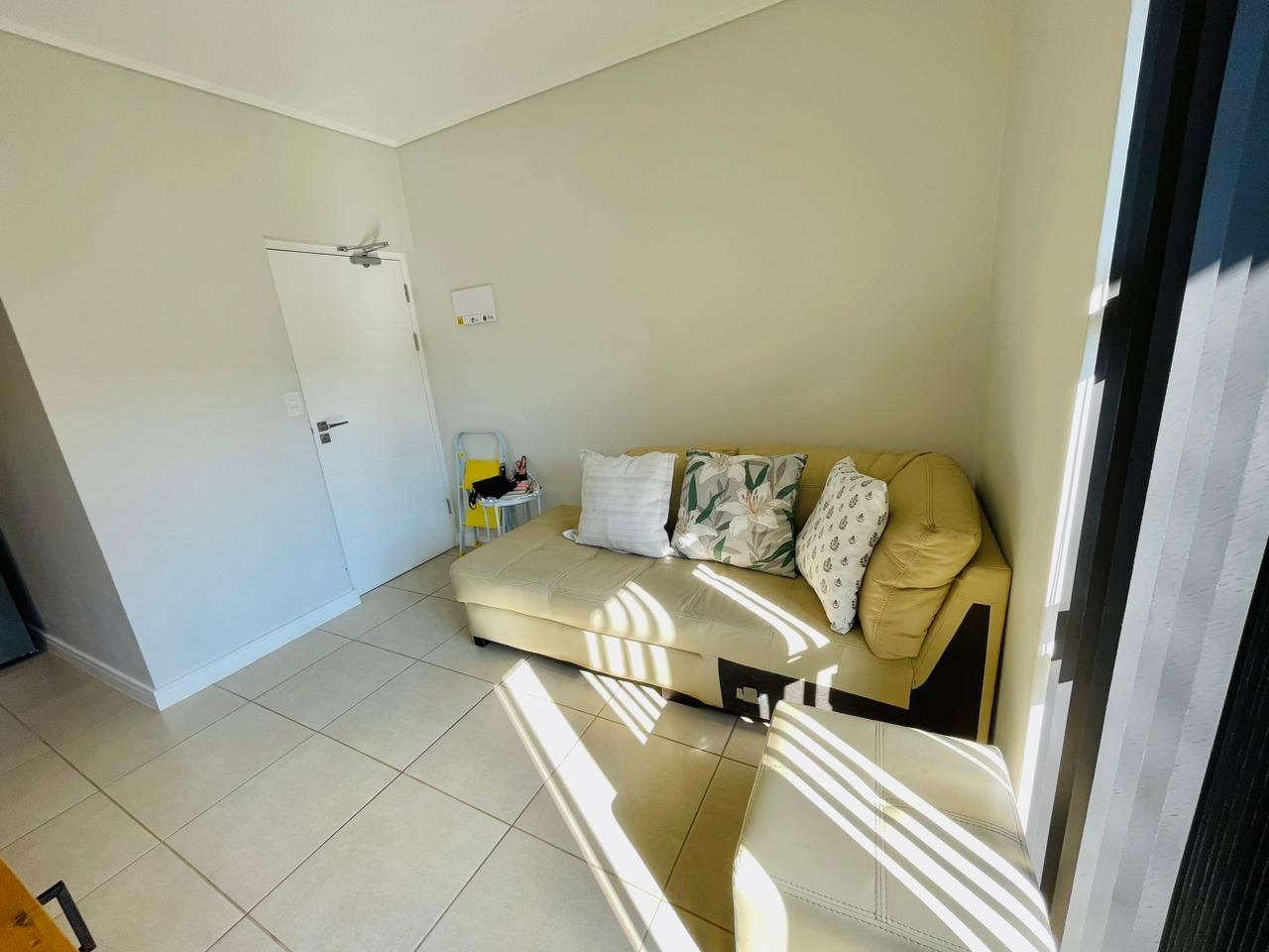 1 Bedroom Townhouse For Sale in Mulbarton RE/MAX™ of Southern Africa