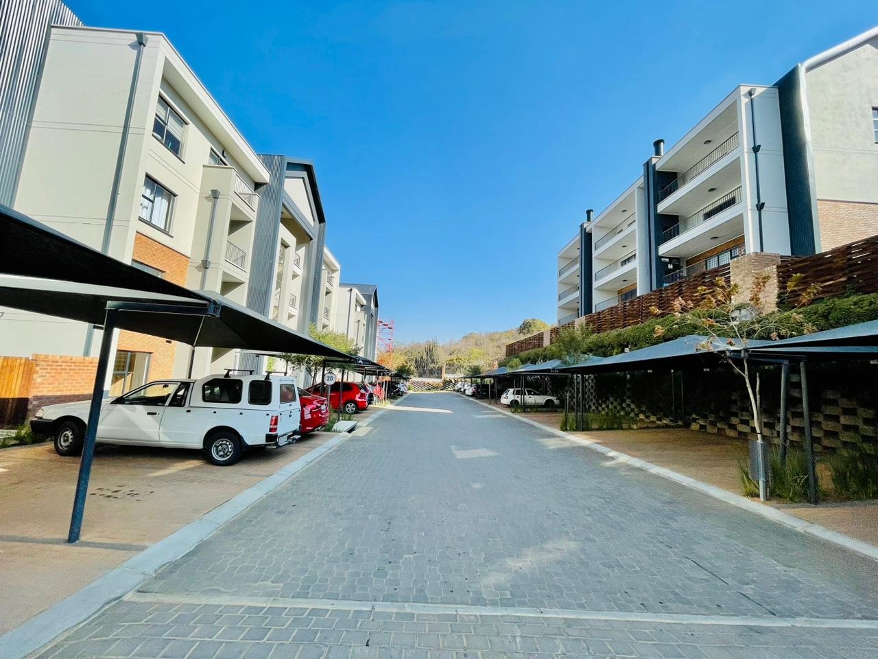 1 Bedroom Townhouse For Sale in Mulbarton RE/MAX™ of Southern Africa