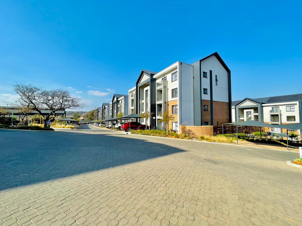 1 Bedroom Townhouse For Sale in Mulbarton RE/MAX™ of Southern Africa