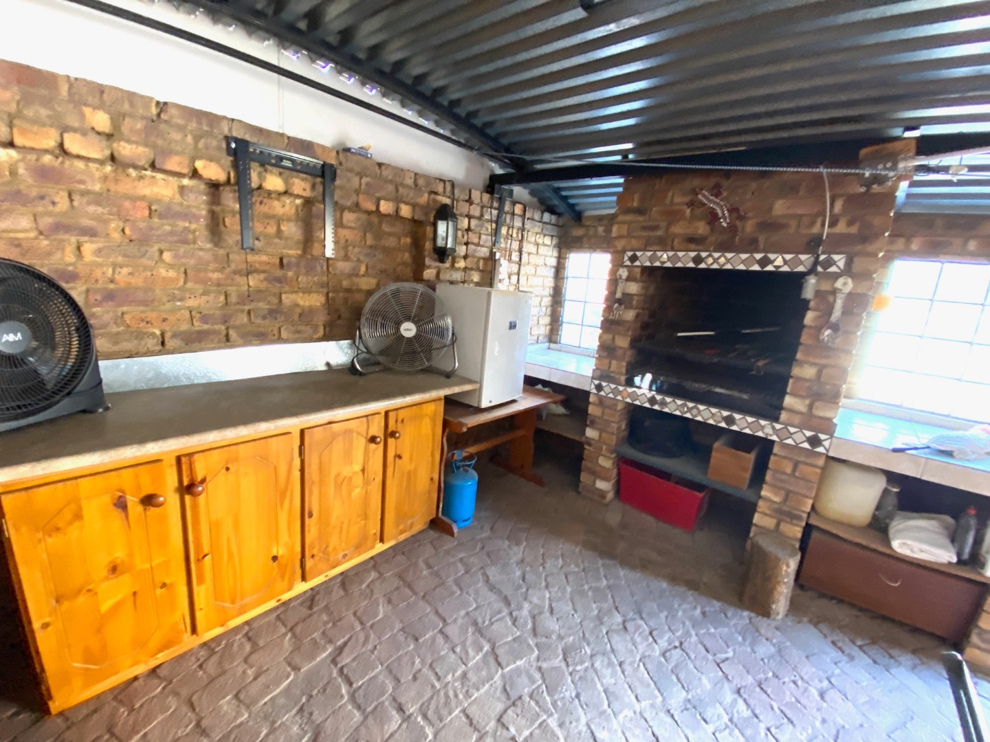 4 Bedroom House For Sale in Lyttelton Manor RE/MAX™ of Southern Africa