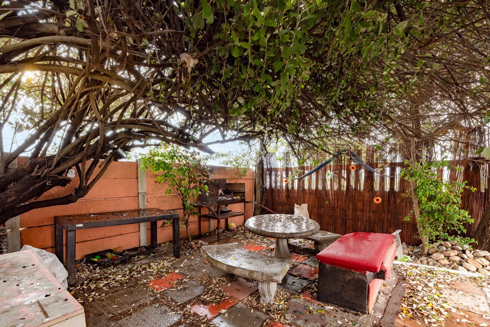 3 Bedroom House For Sale in Grassy Park RE/MAX™ of Southern Africa