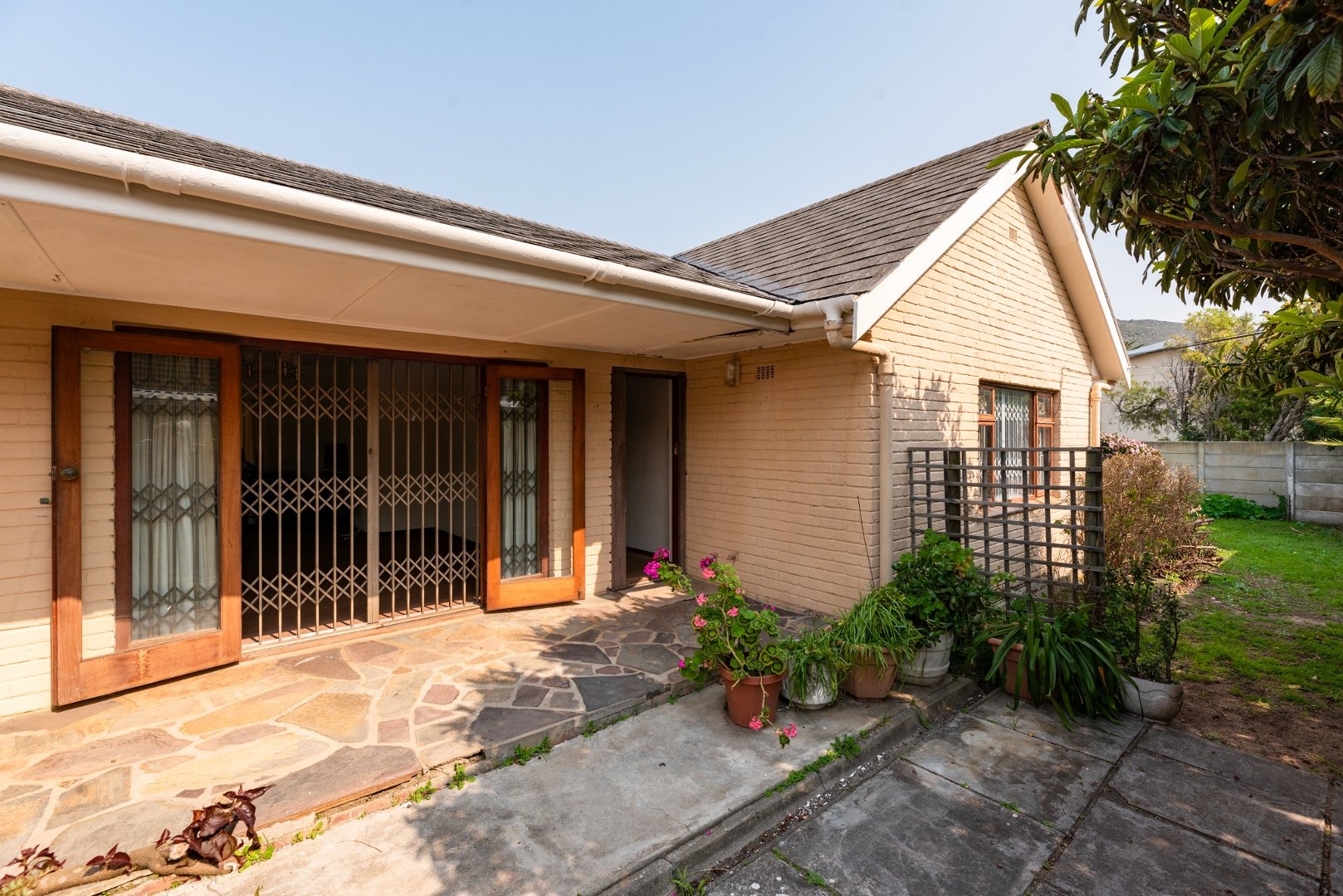 3 Bedroom House For Sale in Fish Hoek RE/MAX™ of Southern Africa