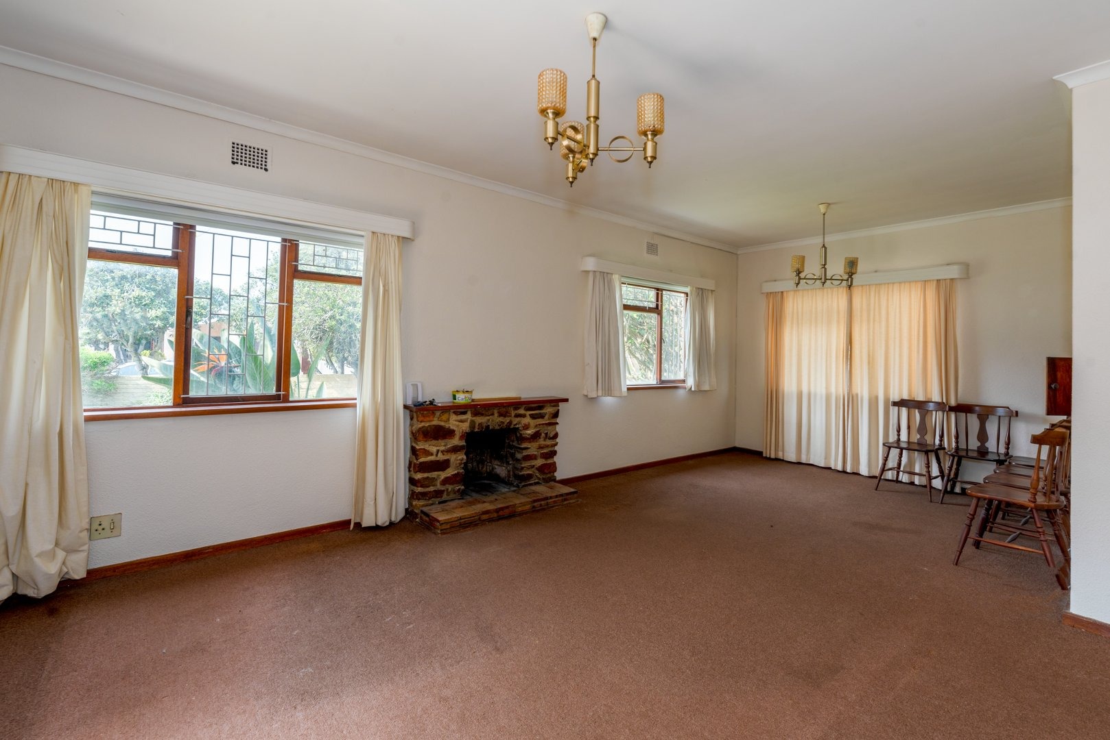 3 Bedroom House For Sale in Fish Hoek RE/MAX™ of Southern Africa