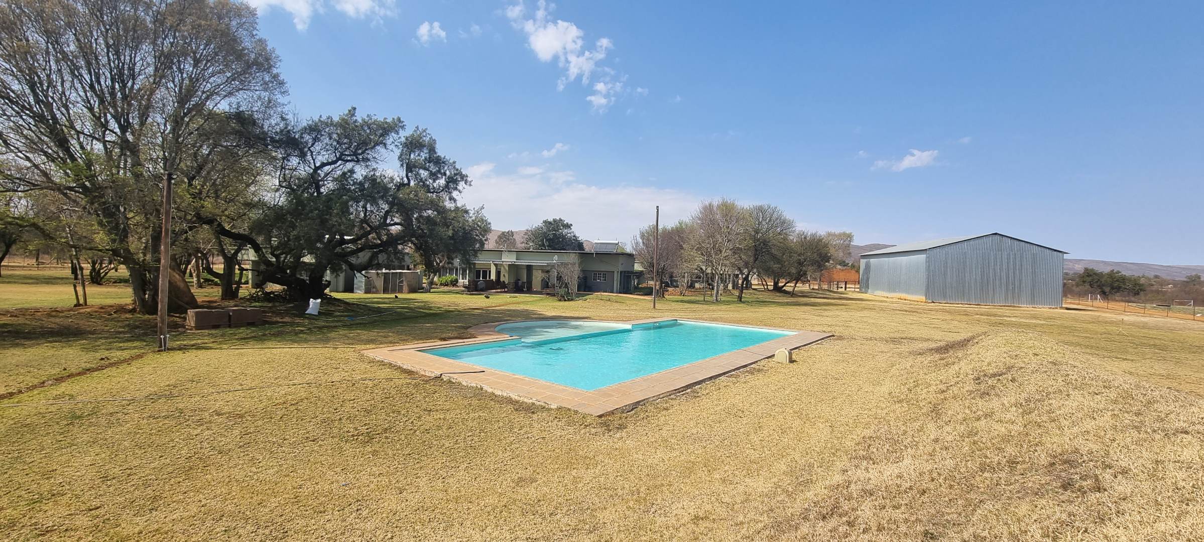 Farm in Hekpoort For Sale RE/MAX™ of Southern Africa