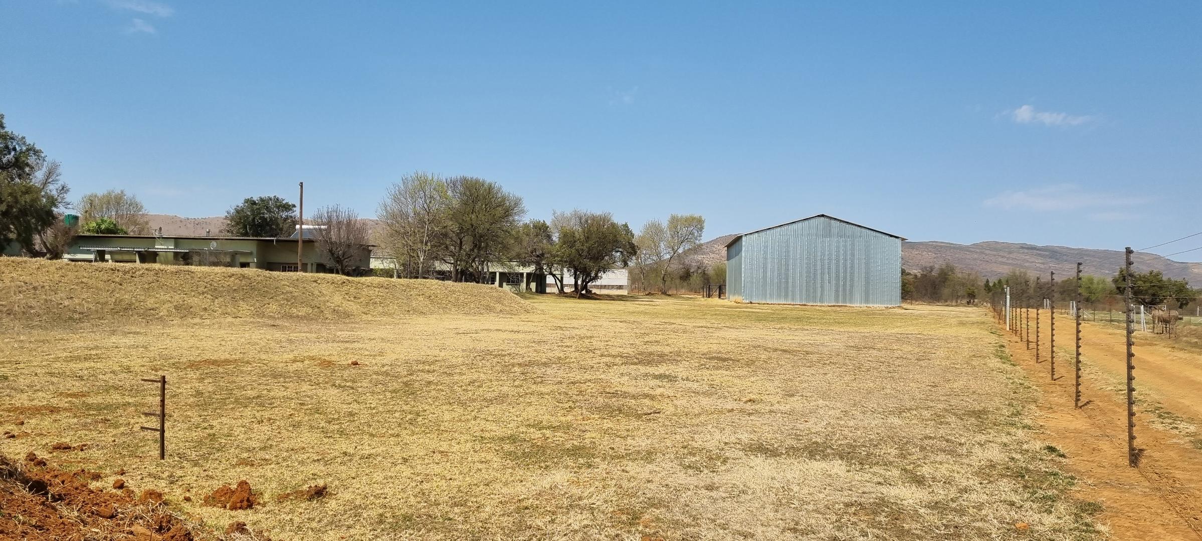 Farm in Hekpoort For Sale RE/MAX™ of Southern Africa