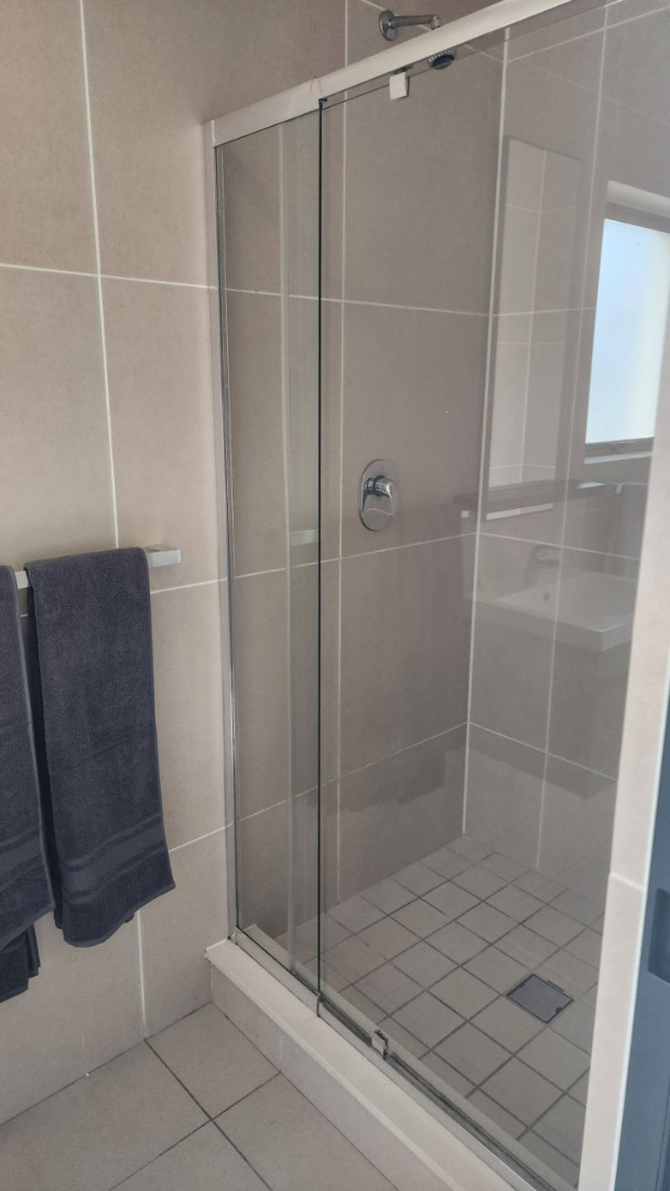 2 Bedroom Apartment / Flat To Rent in De Velde RE/MAX™ of Southern Africa