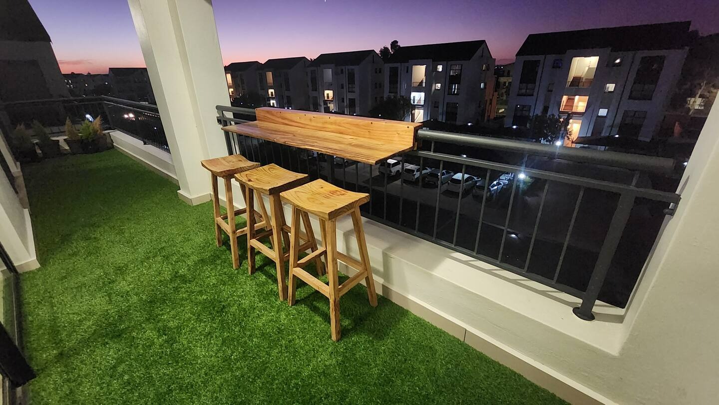 2 Bedroom Apartment / Flat To Rent in De Velde RE/MAX™ of Southern Africa