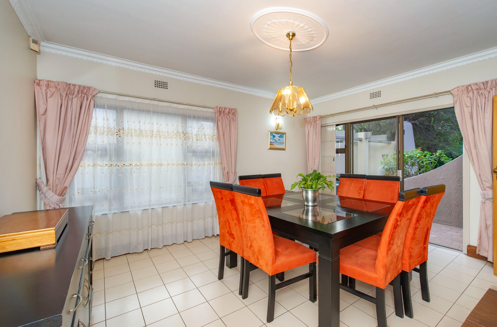 5 Bedroom House For Sale in Bedfordview RE/MAX™ of Southern Africa