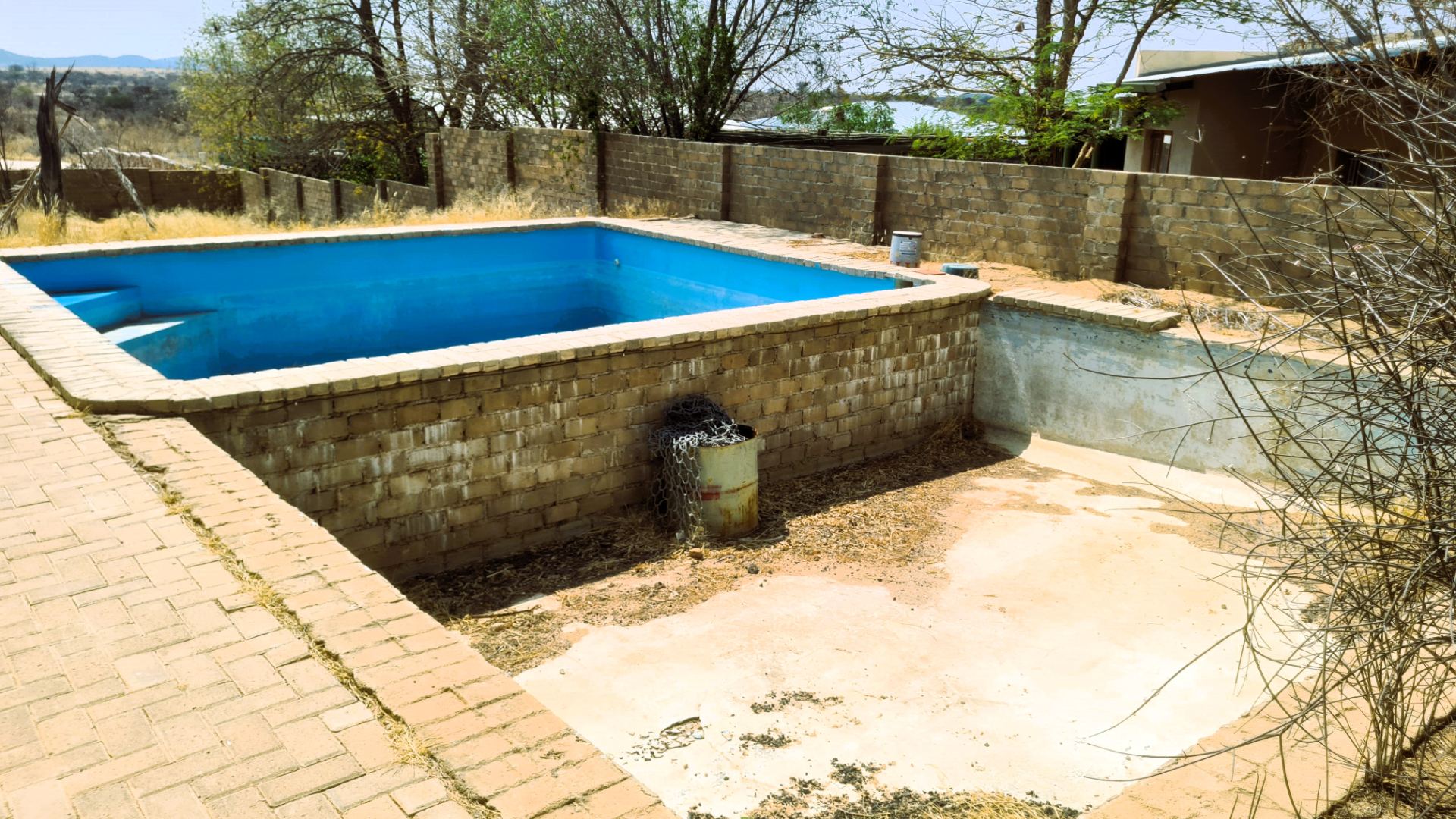 4 Bedroom House For Sale in Outjo RE/MAX™ of Southern Africa