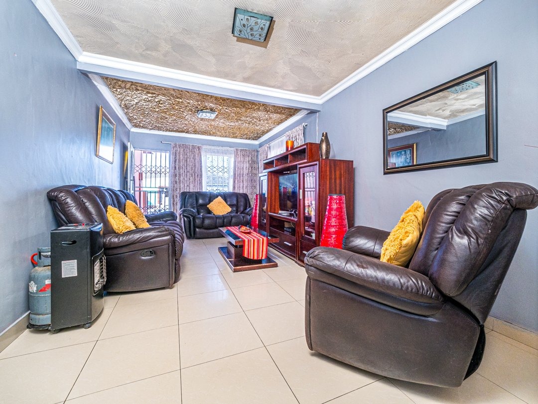 3 Bedroom House For Sale in Philippi RE/MAX™ of Southern Africa