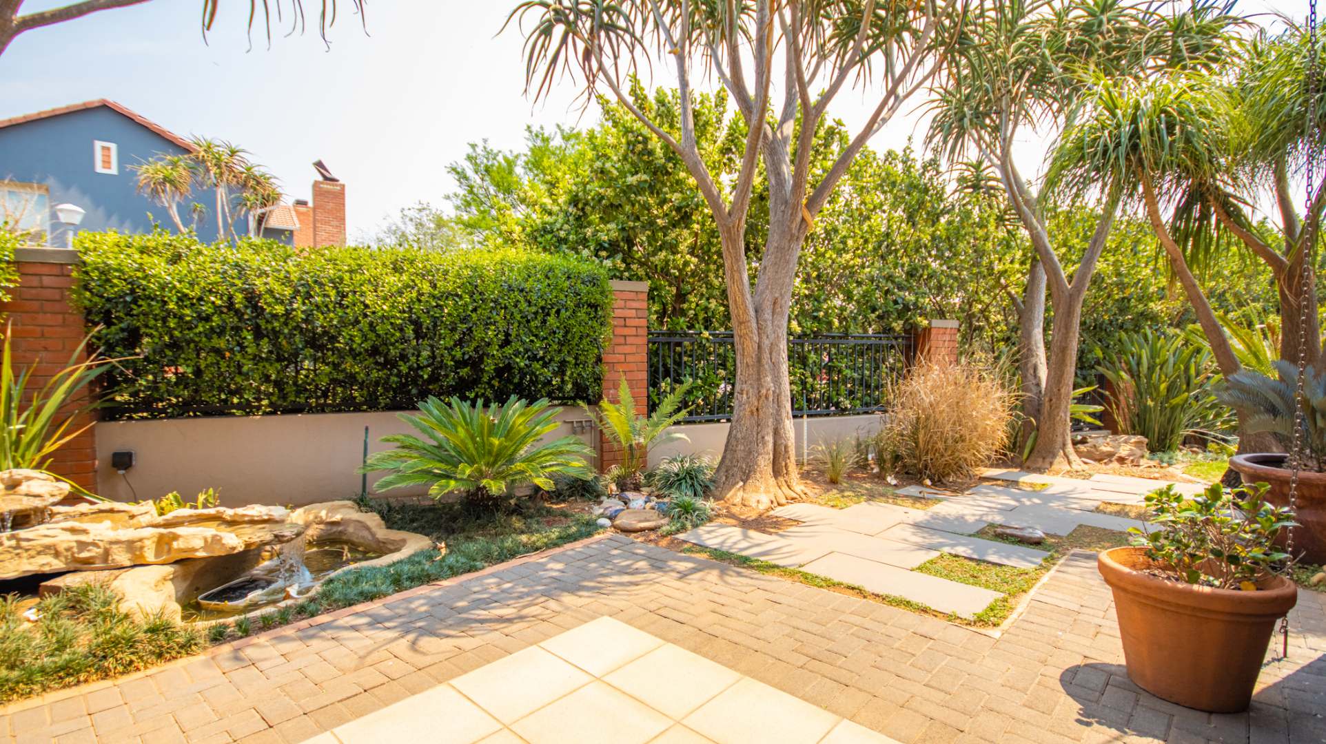 4 Bedroom House For Sale in Eldo Meadows RE/MAX™ of Southern Africa