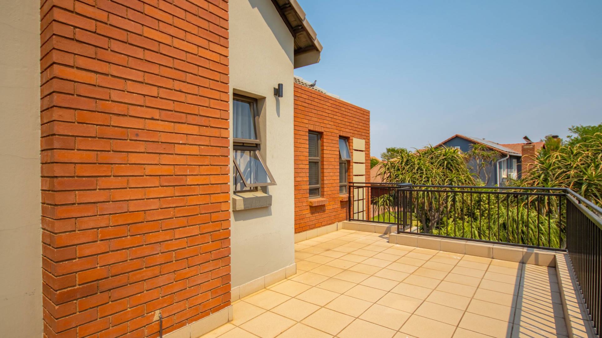 4 Bedroom House For Sale in Eldo Meadows RE/MAX™ of Southern Africa