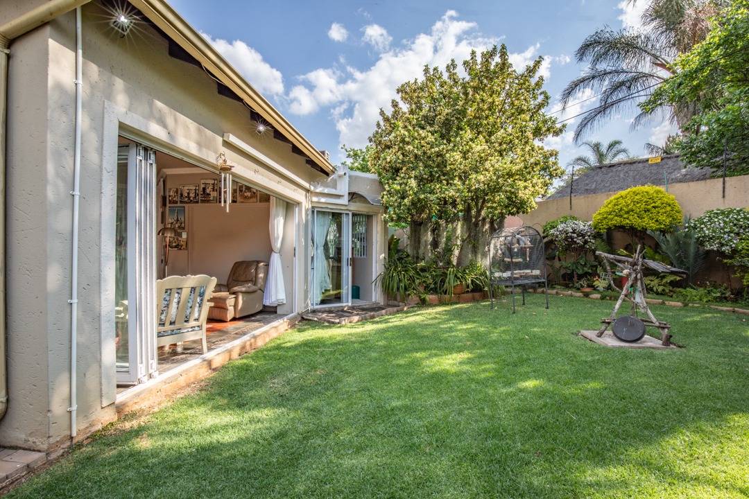 3 Bedroom House For Sale in Lyttelton Manor RE/MAX™ of Southern Africa