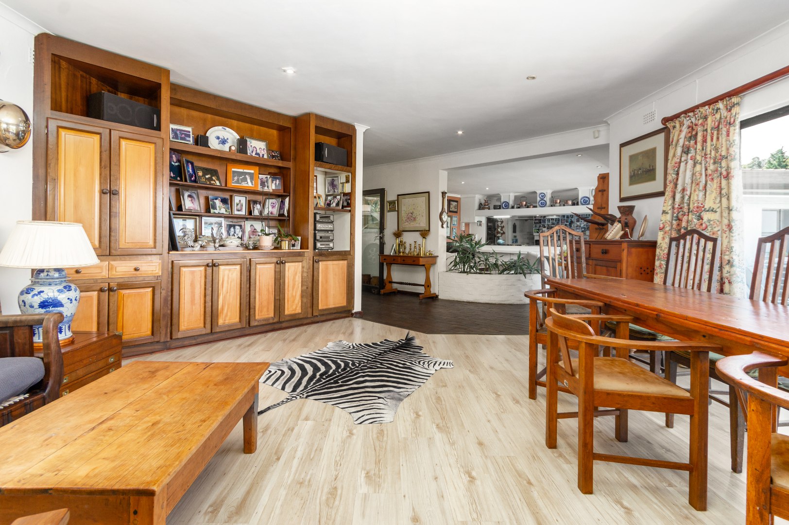 4 Bedroom House For Sale in Helderberg Estate RE/MAX™ of Southern Africa