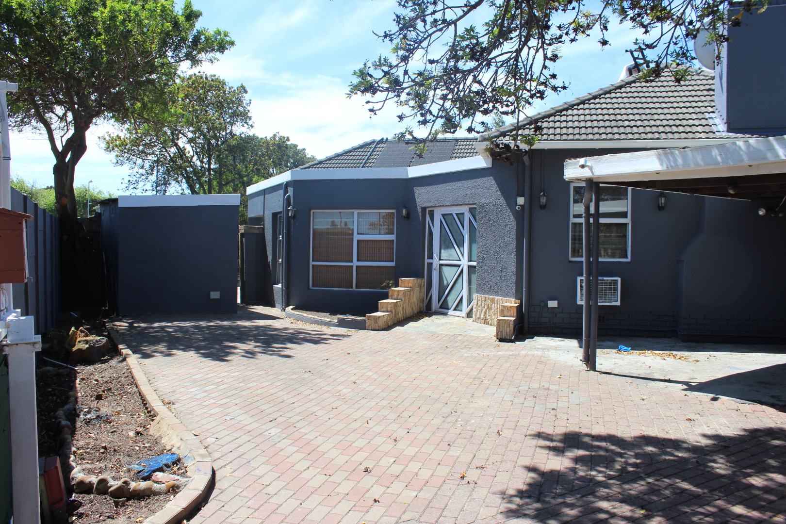 Property and houses for sale in Thornton, Cape Town RE/MAX