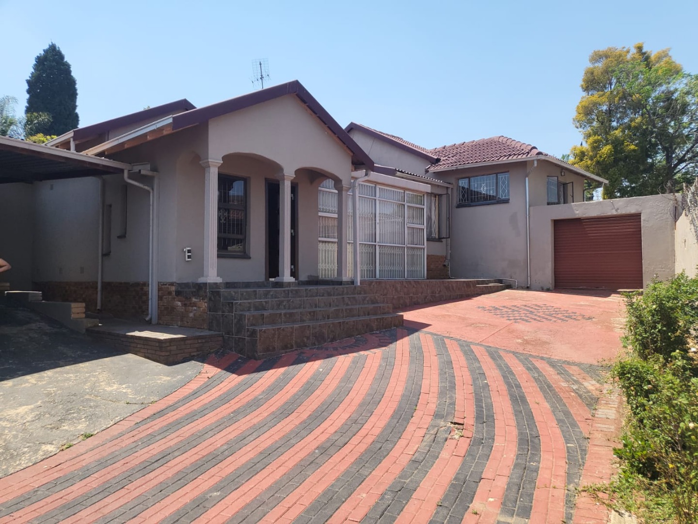 3 Bedroom House For Sale in Naturena RE/MAX™ of Southern Africa