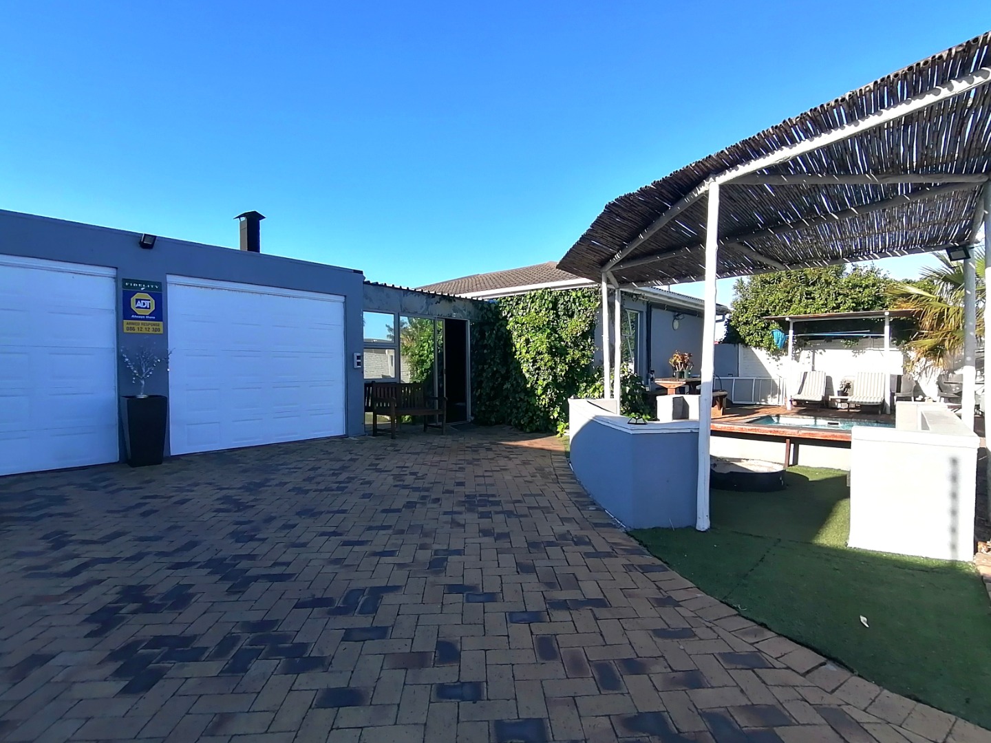 3 Bedroom House For Sale in Lotus River RE/MAX™ of Southern Africa