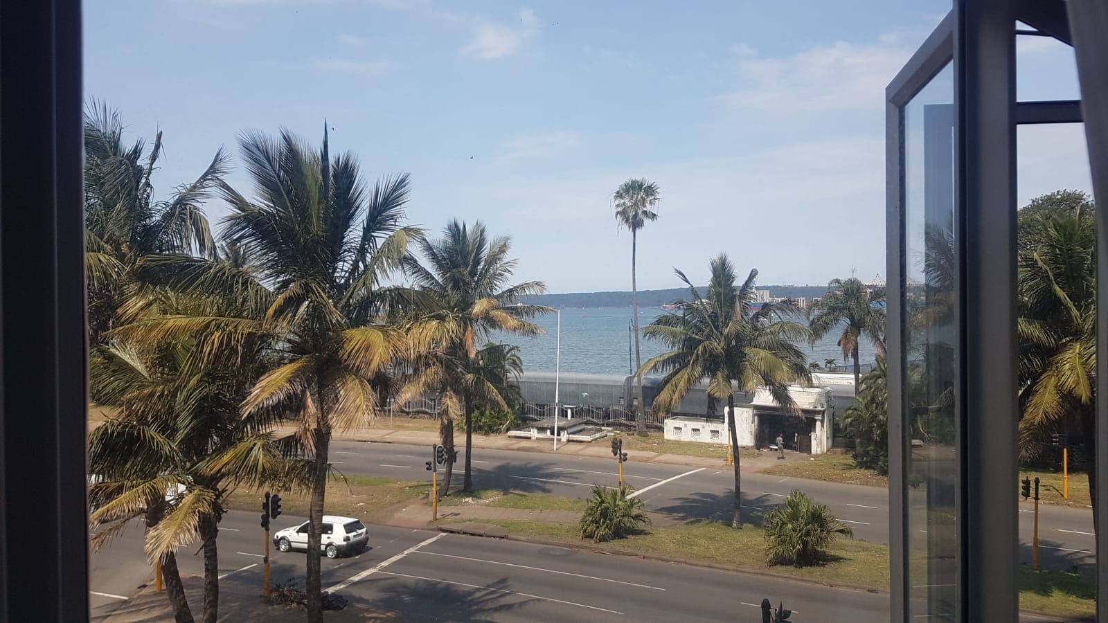 1 Bedroom Apartment / Flat For Sale in Durban Central RE/MAX™ of