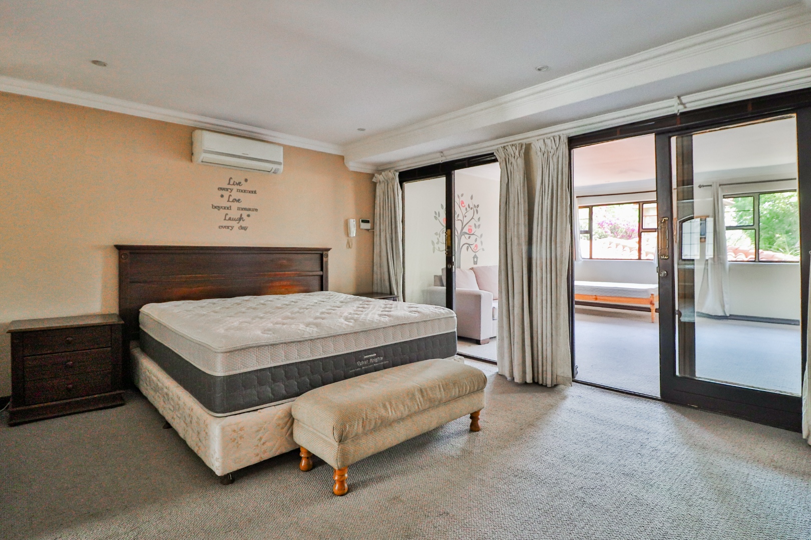 4 Bedroom House For Sale in Douglasdale RE/MAX™ of Southern Africa