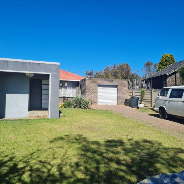 3 Bedroom House For Sale in Elandspark RE/MAX™ of Southern Africa