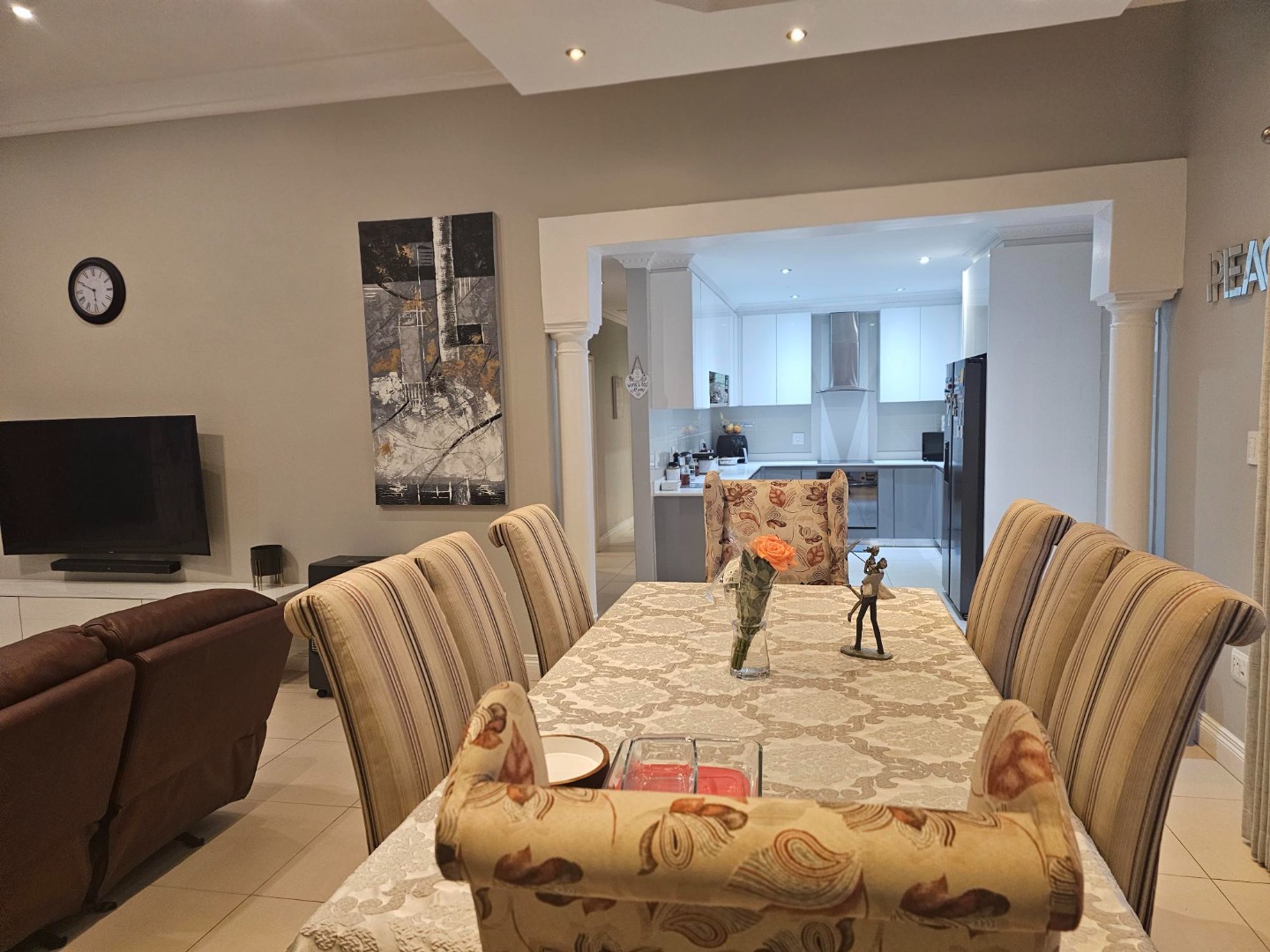 3 Bedroom House To Rent in Newlands West RE/MAX™ of Southern Africa