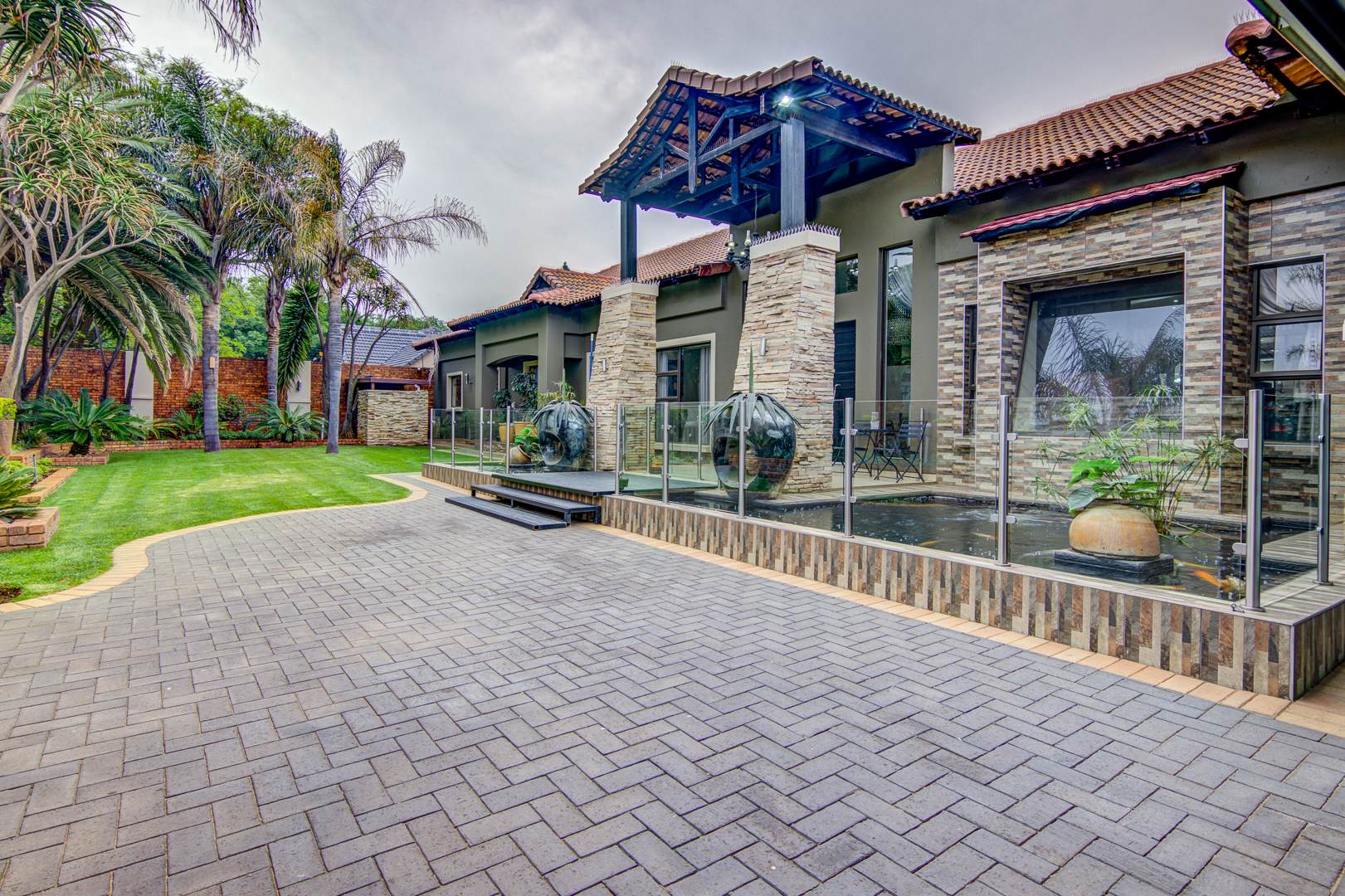 5 Bedroom House For Sale in Libradene RE/MAX™ of Southern Africa