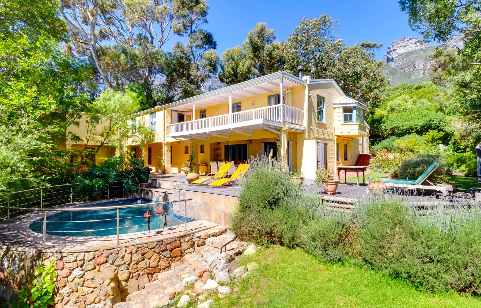 4 Bedroom House For Sale in Camps Bay RE/MAX™ of Southern Africa