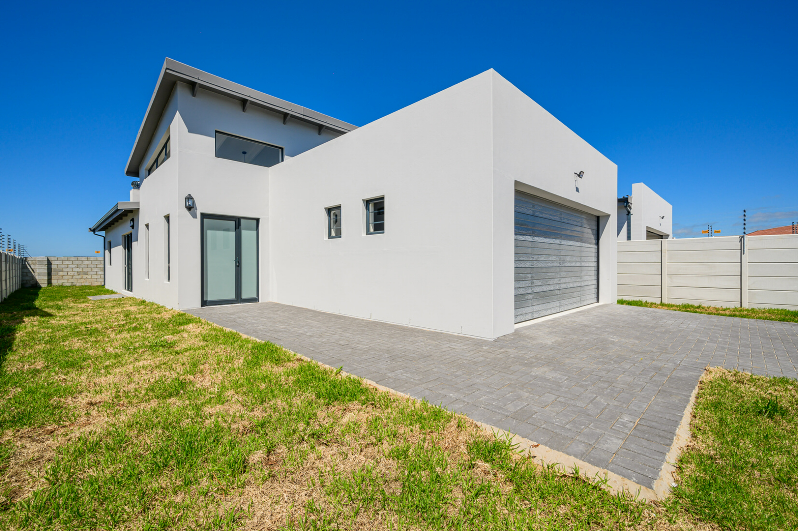 3 Bedroom House For Sale in Fairview RE/MAX™ of Southern Africa