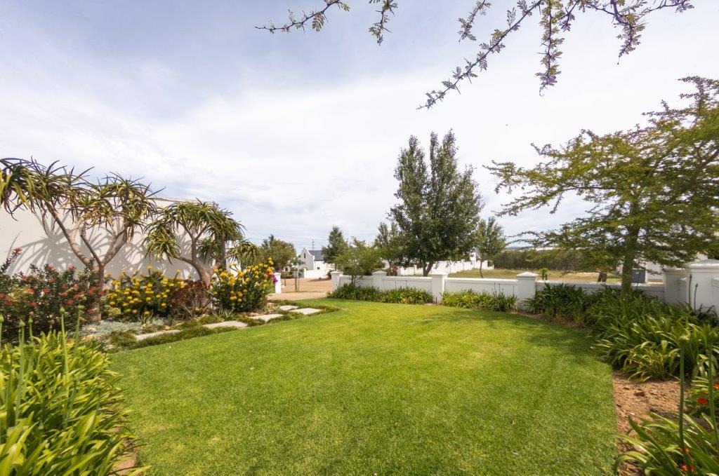 3 Bedroom House For Sale in Croydon Olive Estate RE/MAX™ of Southern