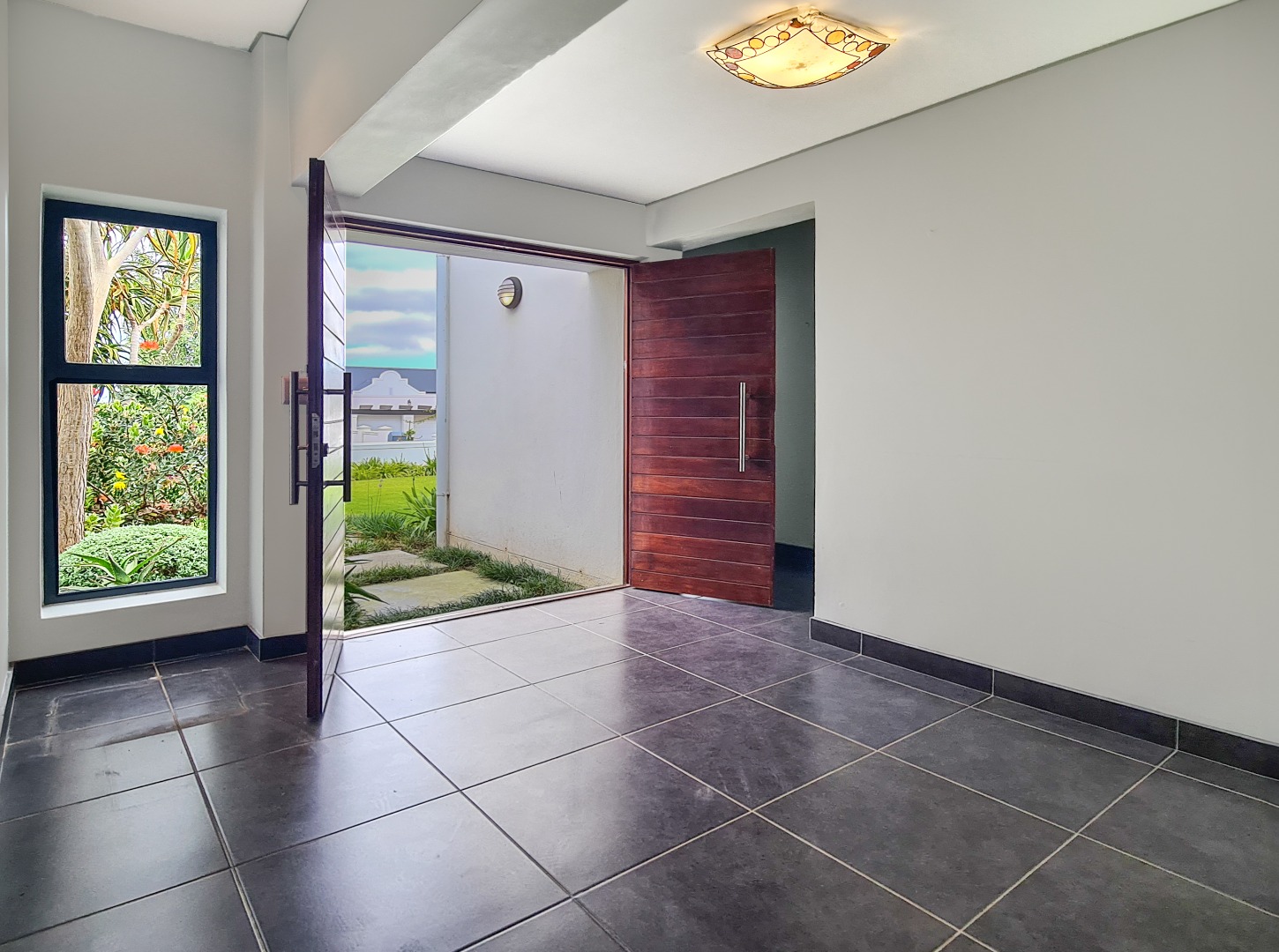 3 Bedroom House For Sale in Croydon Olive Estate RE/MAX™ of Southern