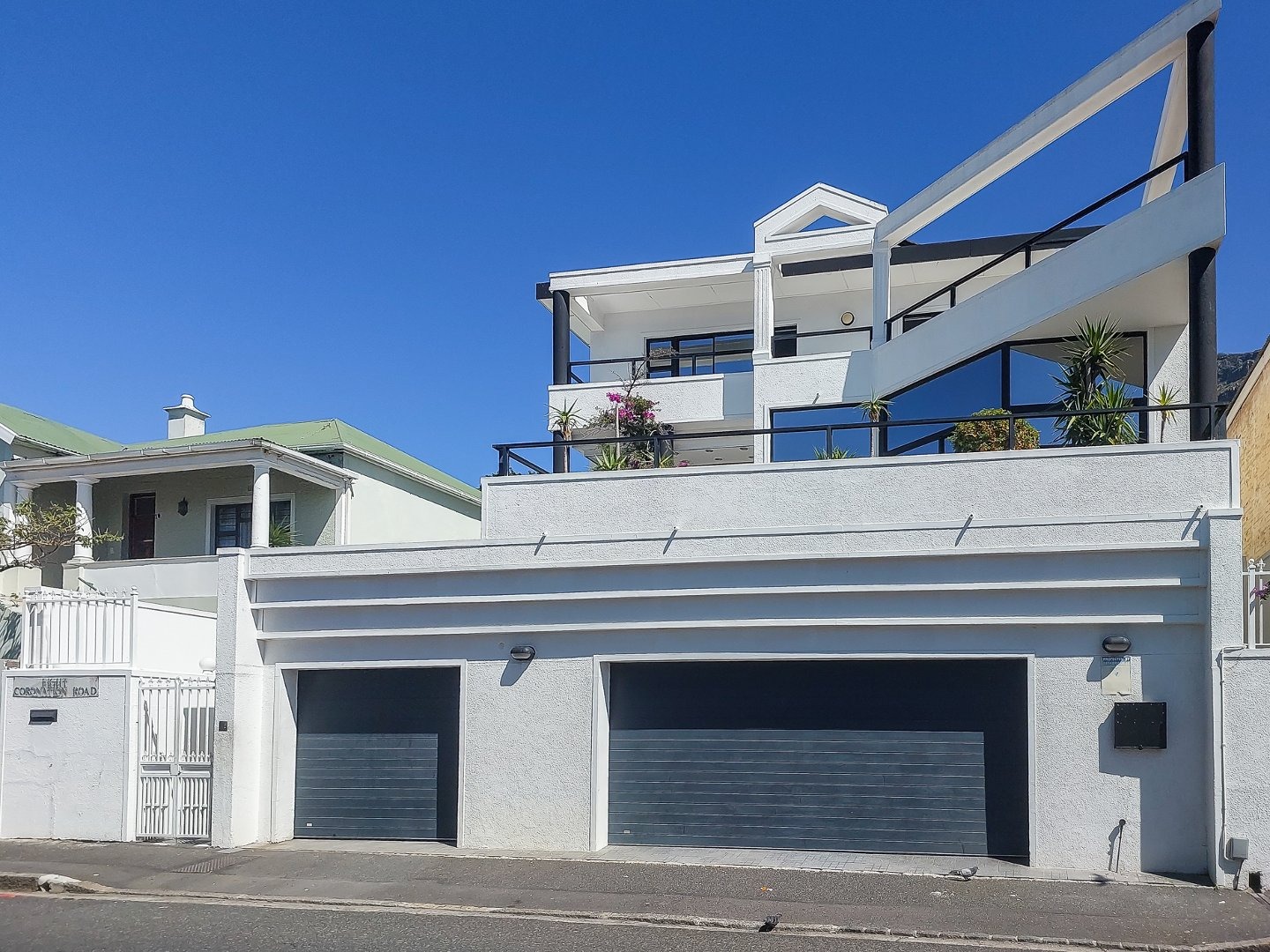 4 Bedroom House For Sale in Walmer Estate RE/MAX™ of Southern Africa