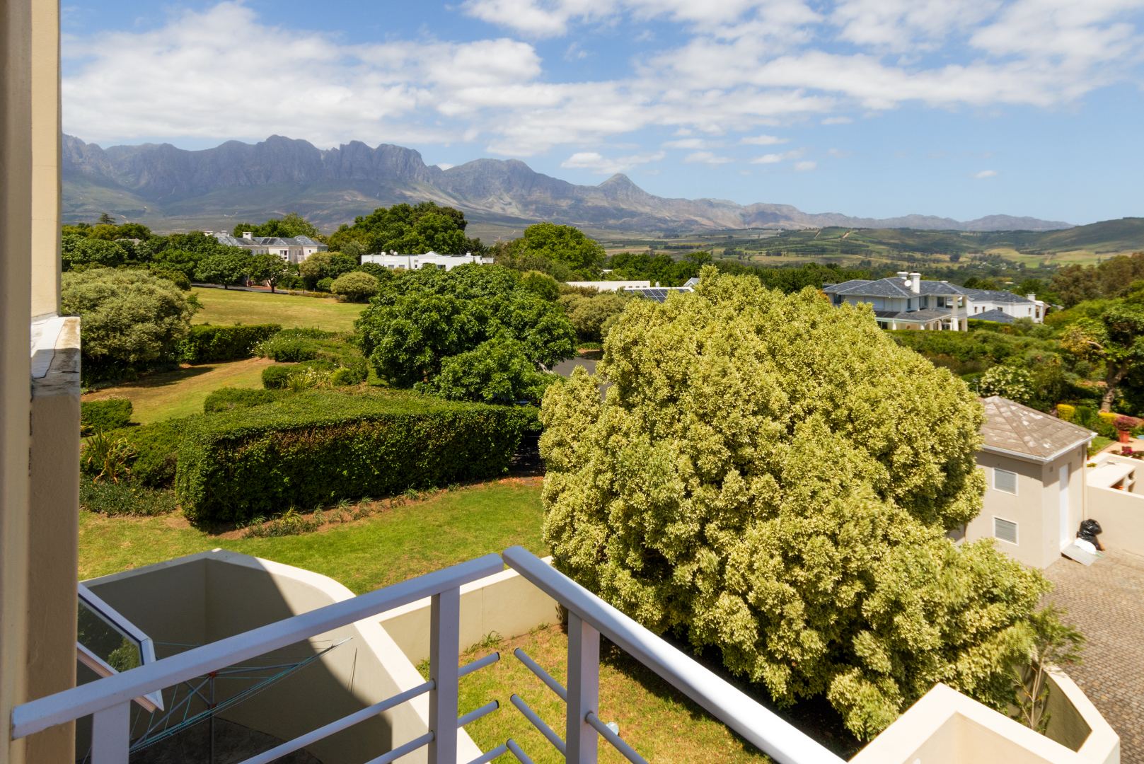 3 Bedroom House For Sale in Erinvale Golf Estate RE/MAX™ of Southern