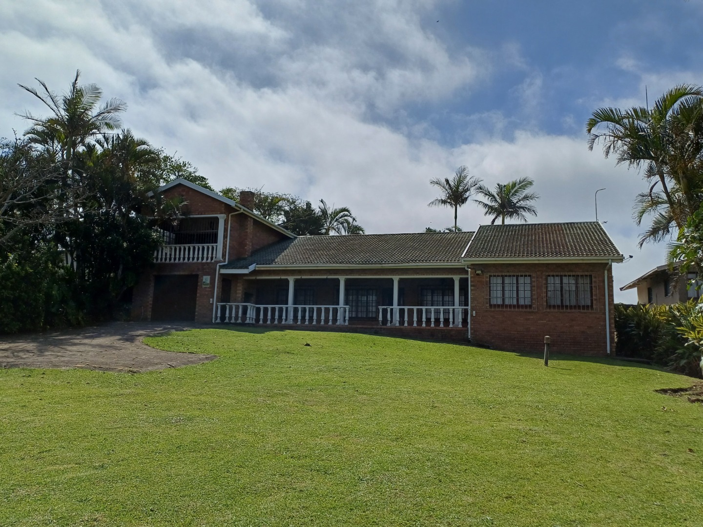 5 Bedroom House For Sale in Glenmore RE/MAX™ of Southern Africa