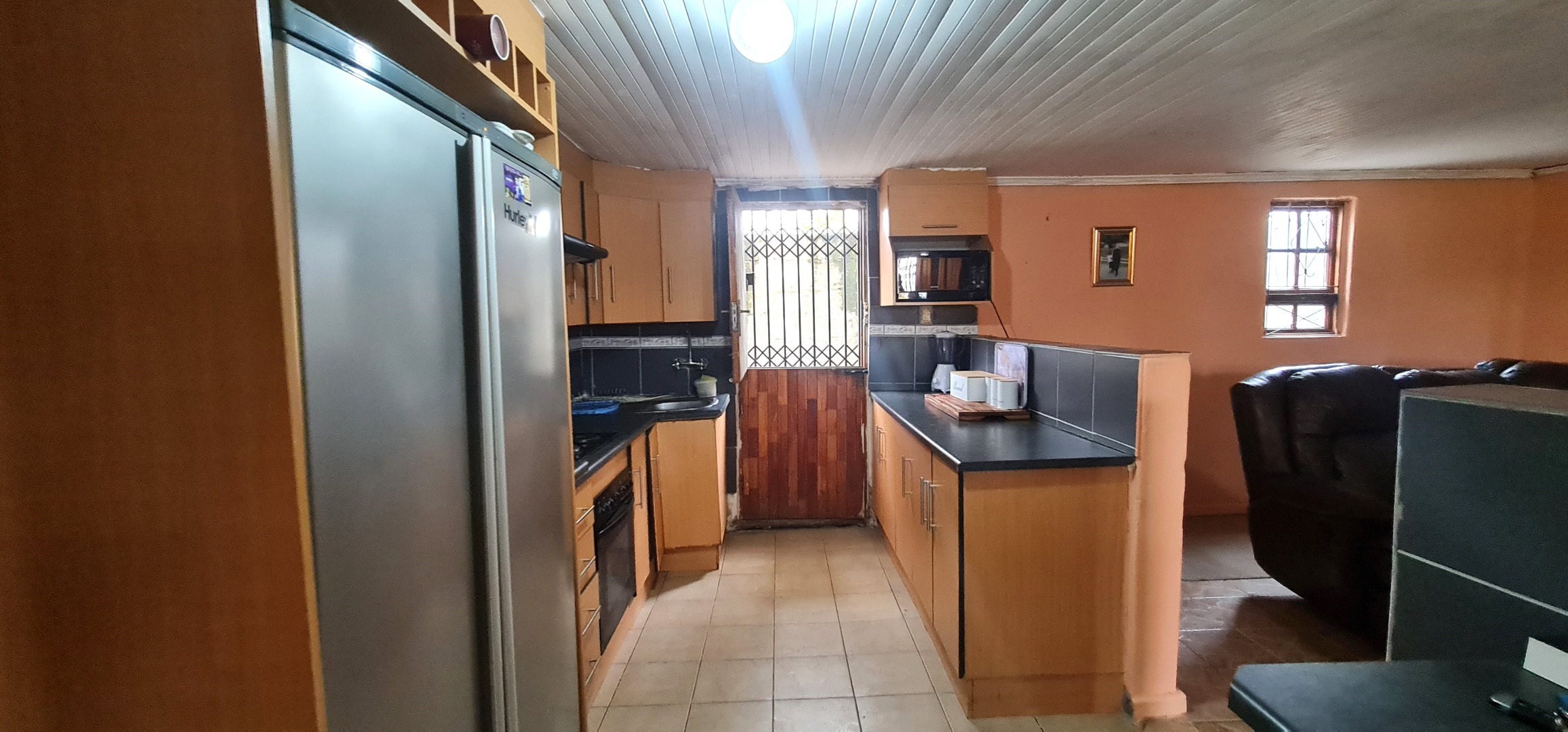 2 Bedroom House For Sale in Govan Mbeki RE/MAX™ of Southern Africa