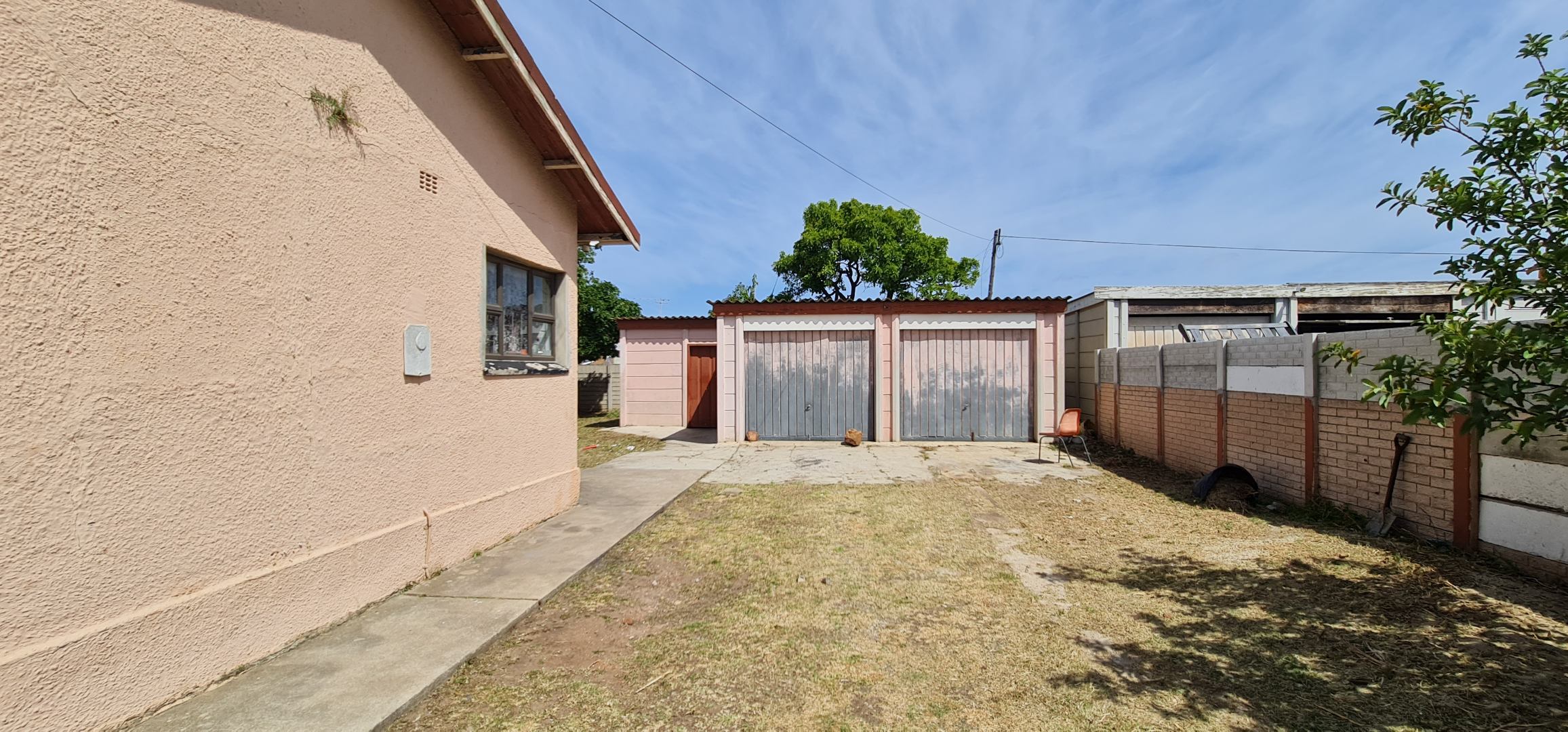 2 Bedroom House For Sale in Algoa Park RE/MAX™ of Southern Africa