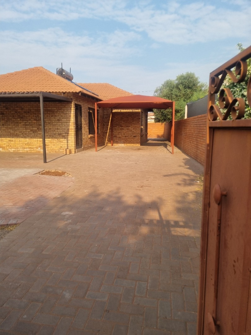 Property and houses for sale in Postmasburg, Northern Cape RE/MAX