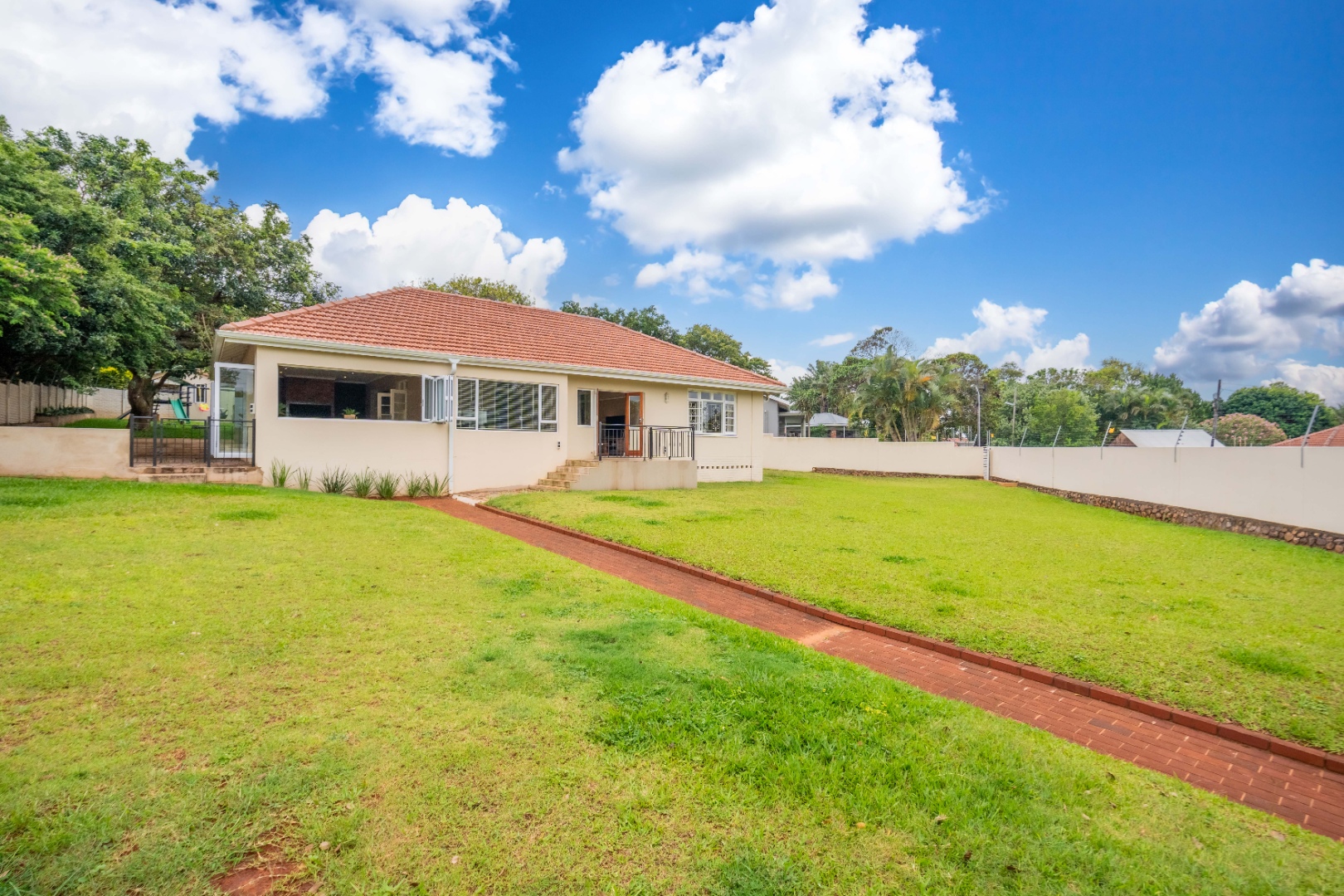 3 Bedroom House For Sale in Durban North RE/MAX™ of Southern Africa