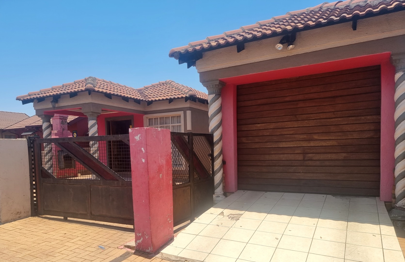 3 Bedroom House For Sale in Tlhabane West RE/MAX™ of Southern Africa