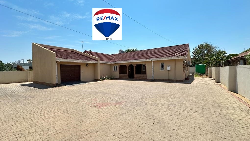 4 Bedroom House To Rent in Gaborone West Phase 2 RE/MAX™ of Southern