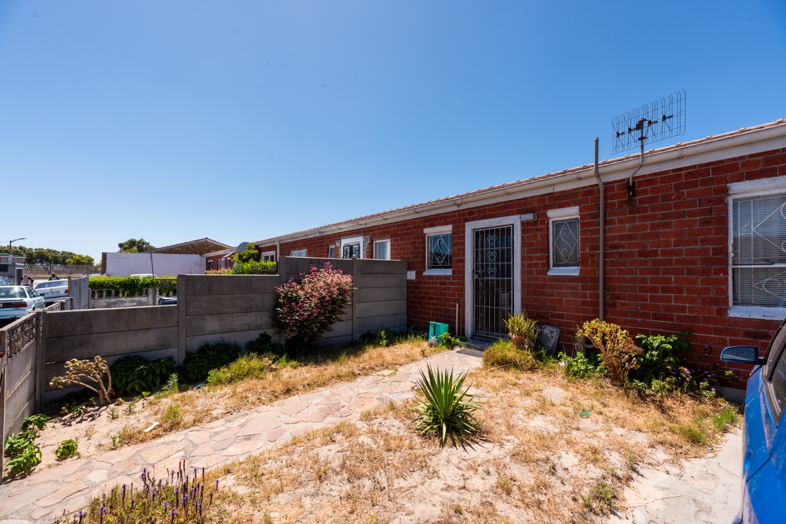 2 Bedroom House For Sale in Lentegeur RE/MAX™ of Southern Africa