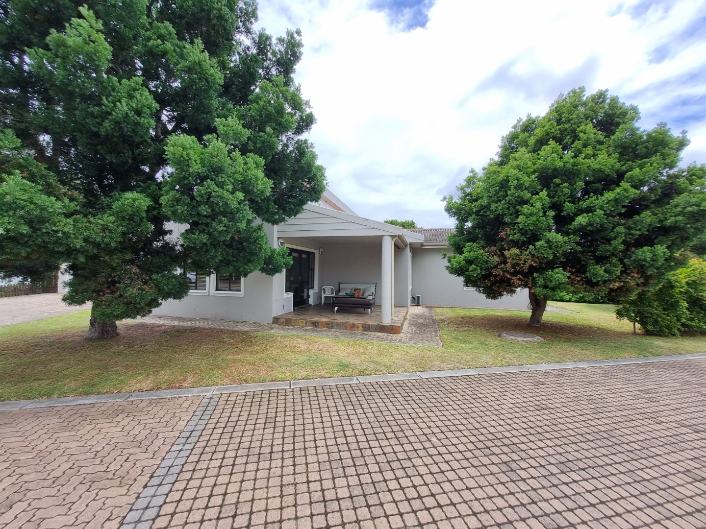 3 Bedroom House For Sale in Brenton On Lake RE/MAX™ of Southern Africa