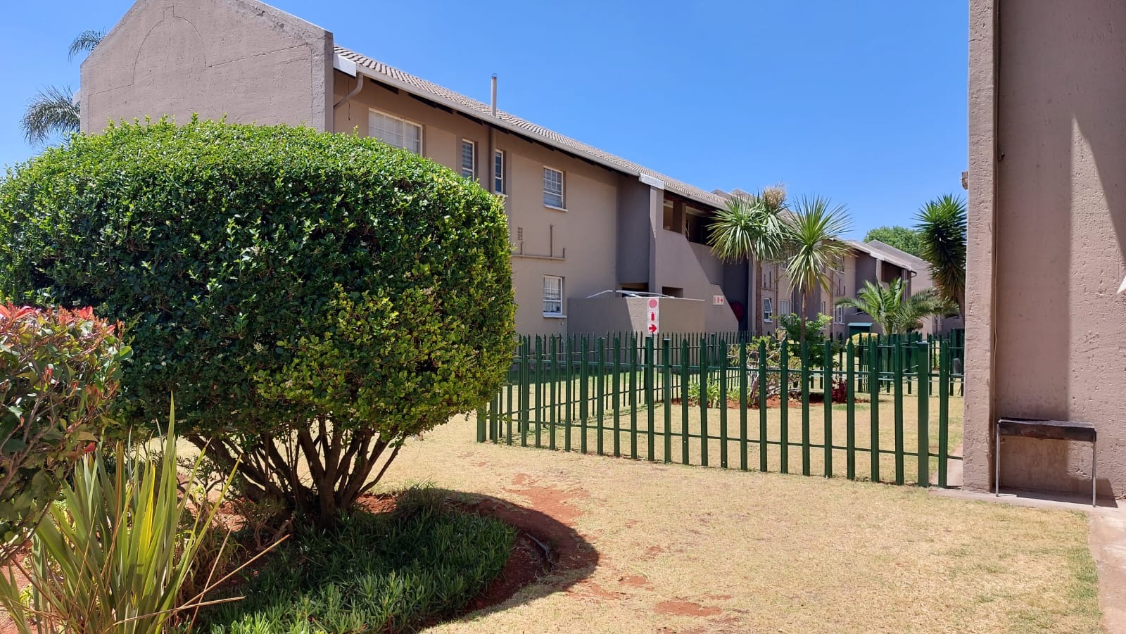 3 Bedroom Apartment / Flat For Sale in Ravenswood RE/MAX™ of Southern