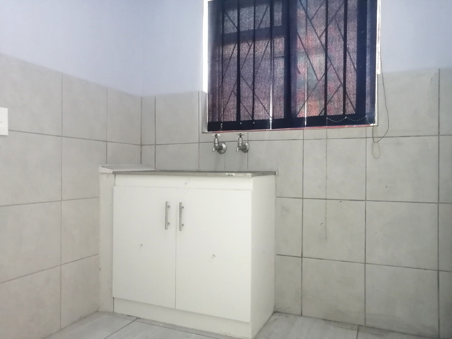 2 Bedroom Apartment / Flat For Sale in Grassy Park RE/MAX™ of Southern Africa