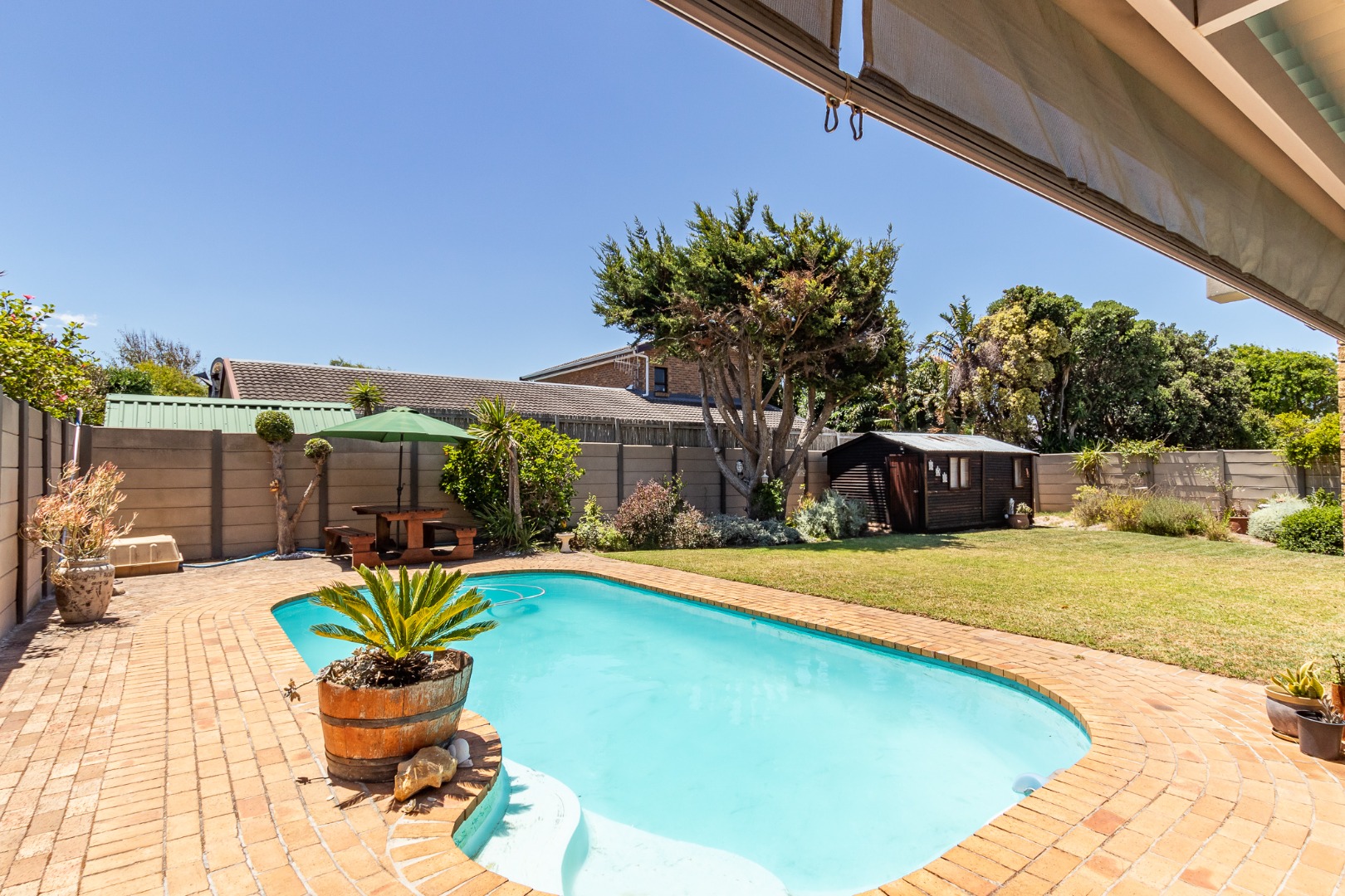 4 Bedroom House For Sale in Kirstenhof RE/MAX™ of Southern Africa