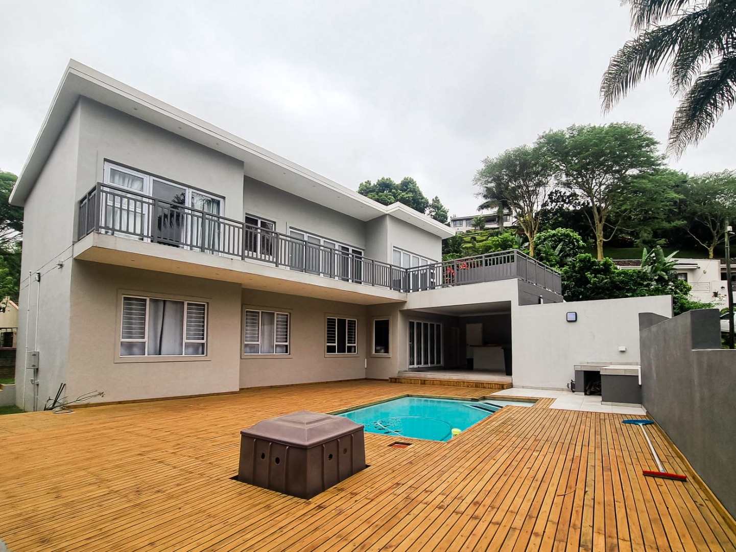 4 Bedroom House For Sale in Sunningdale RE/MAX™ of Southern Africa