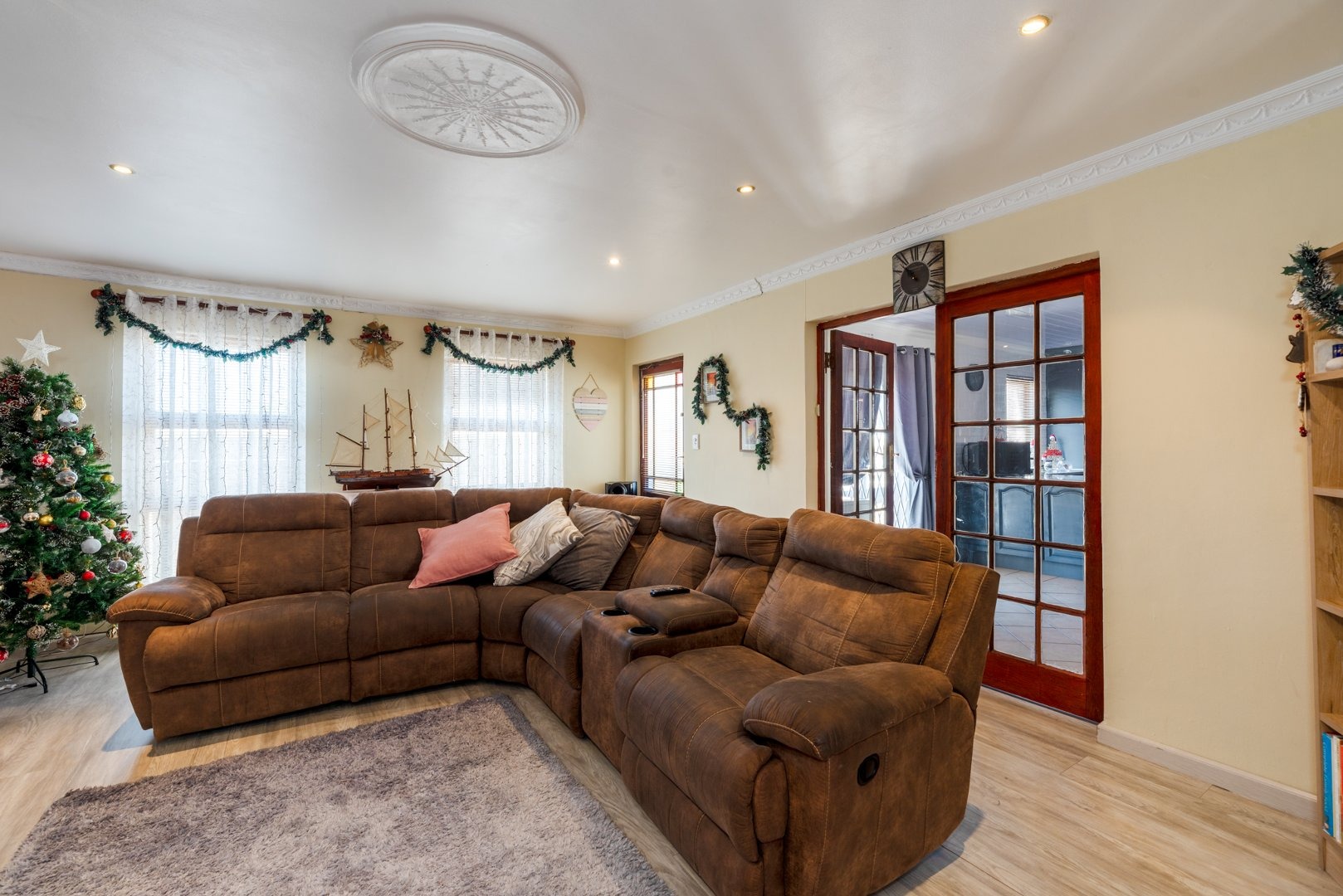 3 Bedroom House For Sale in Coniston Park RE/MAX™ of Southern Africa