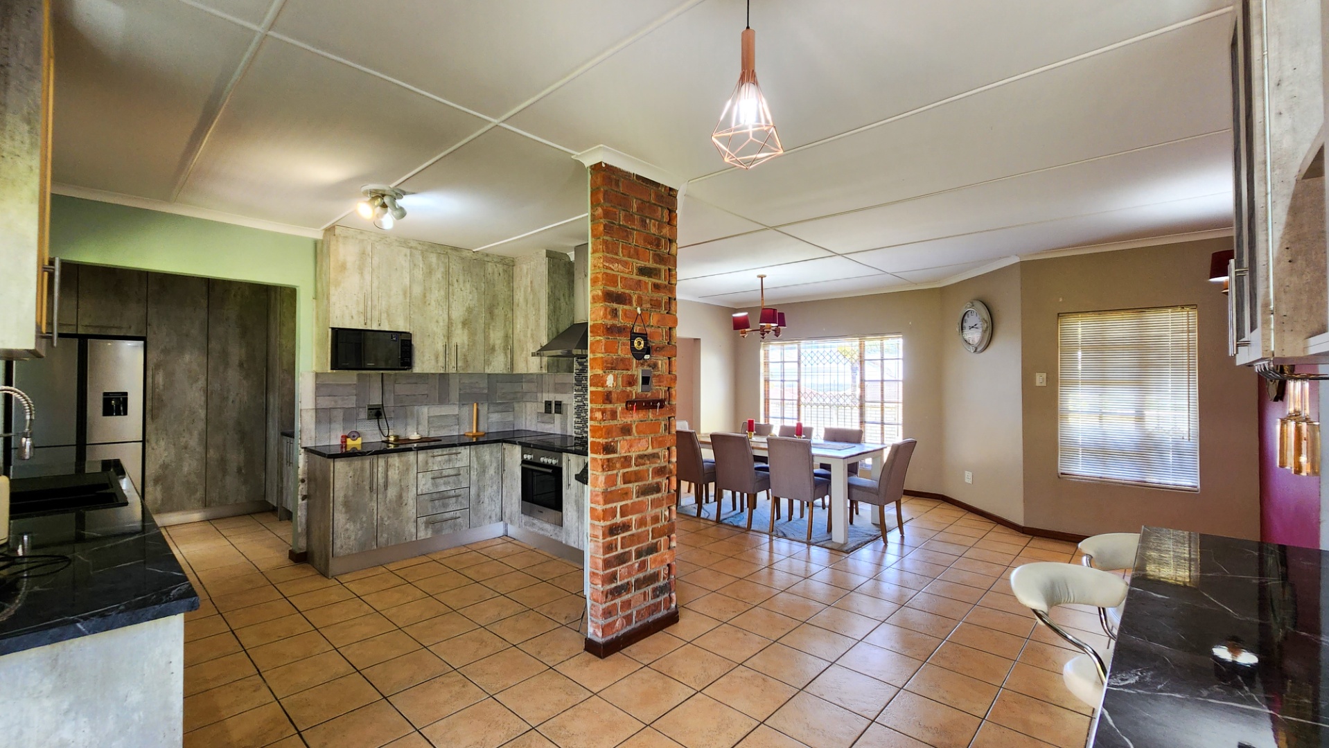 RE/MAX Border East London